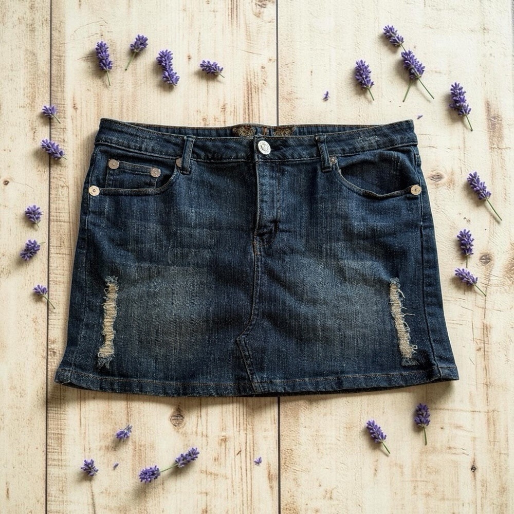 Seven7 Denim Mini Skirt Distressed Dark Wash Y2K Womens Size 15 Approx 36" Waist